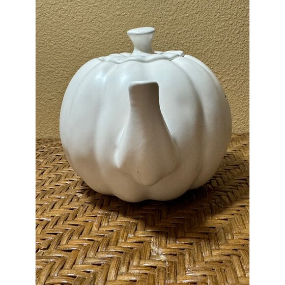Rae Dunn Artisan Tea Pumpkin Shaped Fall Teapot Halloween Thanksgiving Fall - Picture 3 of 14